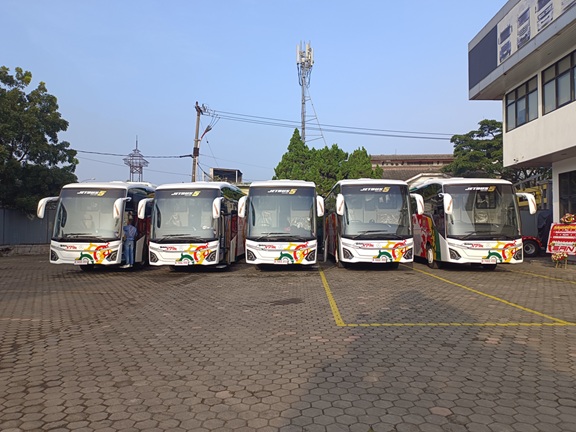 Bus NPM, NPM Online, Armada Bus NPM, Jetbus 5, Mercedes-Benz